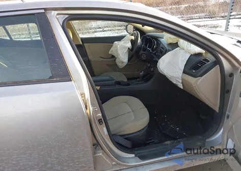 2011 Kia Optima Lx z USA, uszkodzony, nr VIN KNAGM4A78B5062528